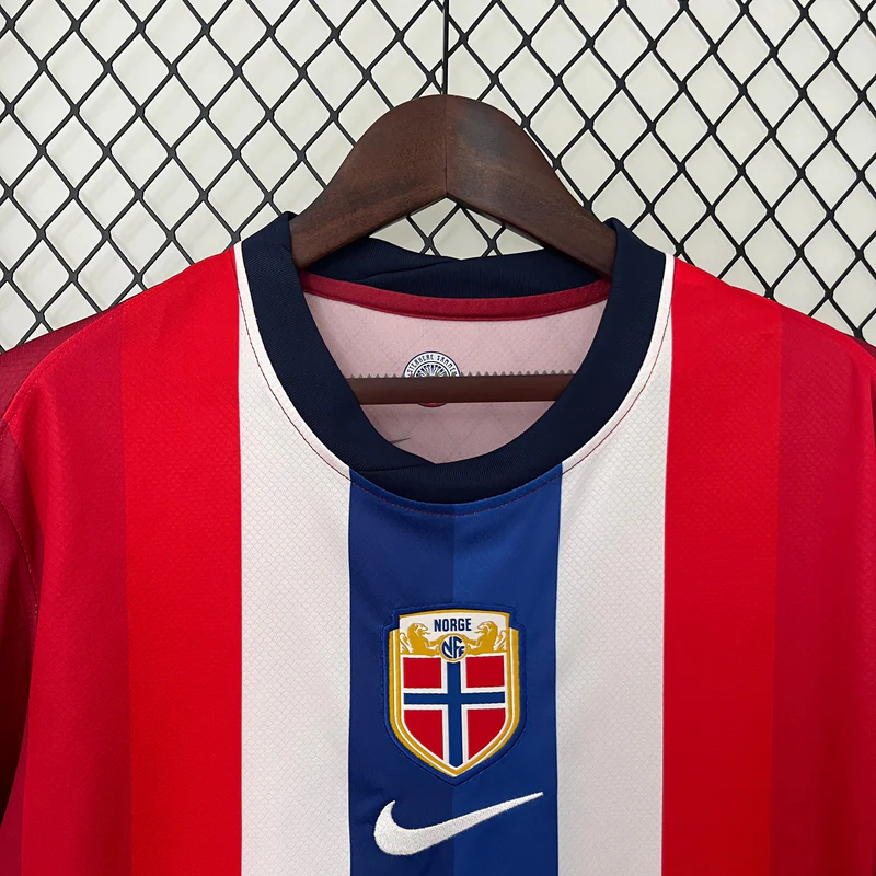 Noorwegen - Officieel Thuis Shirt 2024/2025